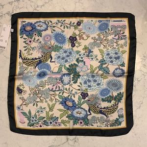 URBAN OUTFITTERS SCARF 21"x21"